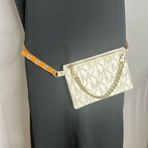 Michael Kors MK Signature Logo Belt Bag Fanny Pack